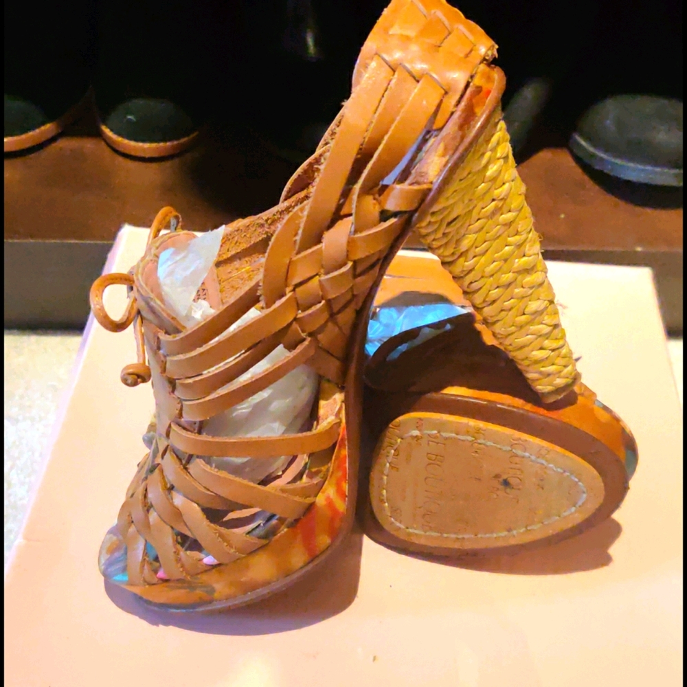 Se boutique heels